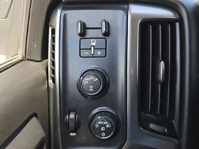 Used 2018 Chevrolet Silverado 1500 LT w/ Texas Edition AWD/4WD image 21