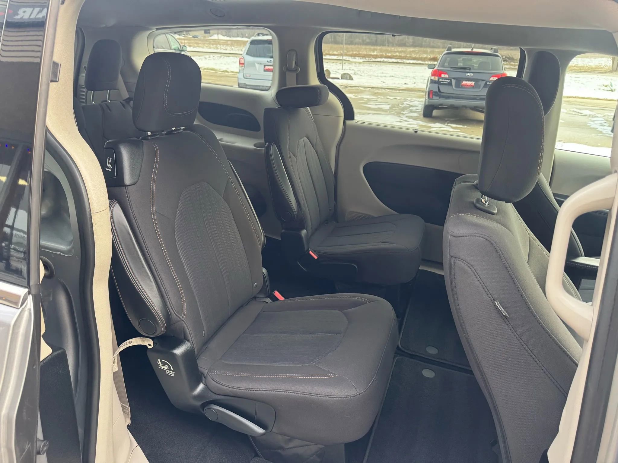 Used 2018 Chrysler Pacifica Touring Plus image 15