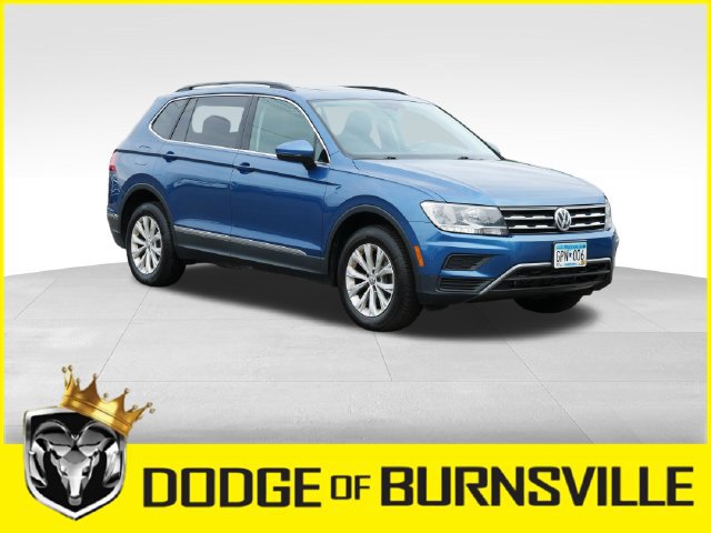 Used 2018 Volkswagen Tiguan SE w/ Panoramic Sunroof Package