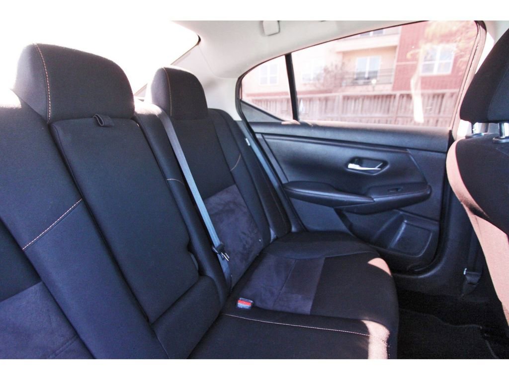 Used 2021 Nissan Sentra SR w/ Lighting Package image 13