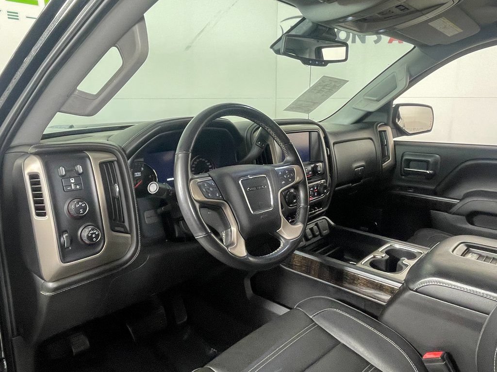 Used 2016 GMC Sierra 2500 Denali w/ Duramax Plus Package AWD/4WD image 14