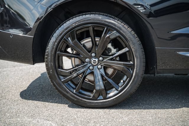 Certified 2024 Volvo XC60 T8 Ultimate w/ Protection Package Premier AWD/4WD image 18