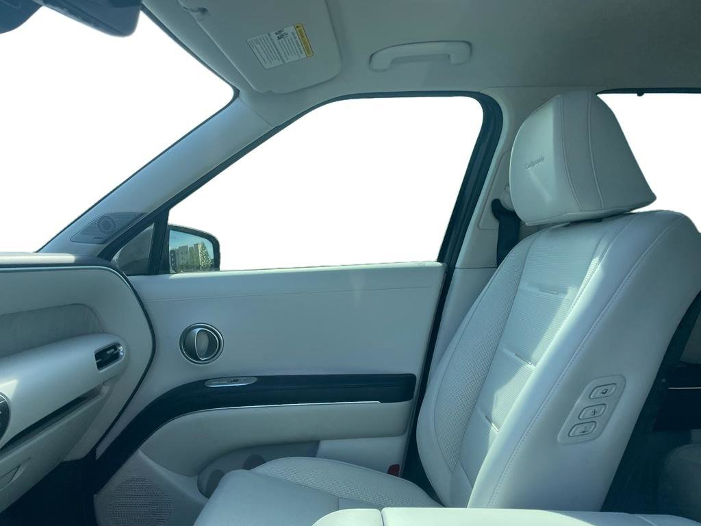 Used 2026 Hyundai Palisade Calligraphy FWD image 5