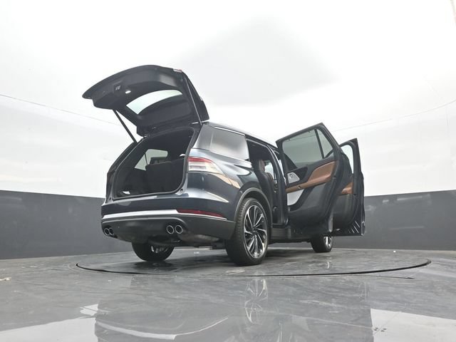 Used 2022 Lincoln Aviator Reserve w/ Equipment Group 201A RWD image 46