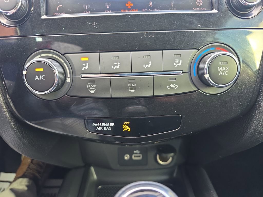 Used 2018 Nissan Rogue S image 30