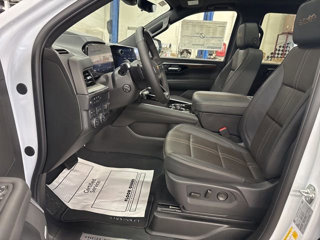 New 2026 Chevrolet Tahoe High Country AWD/4WD image 11