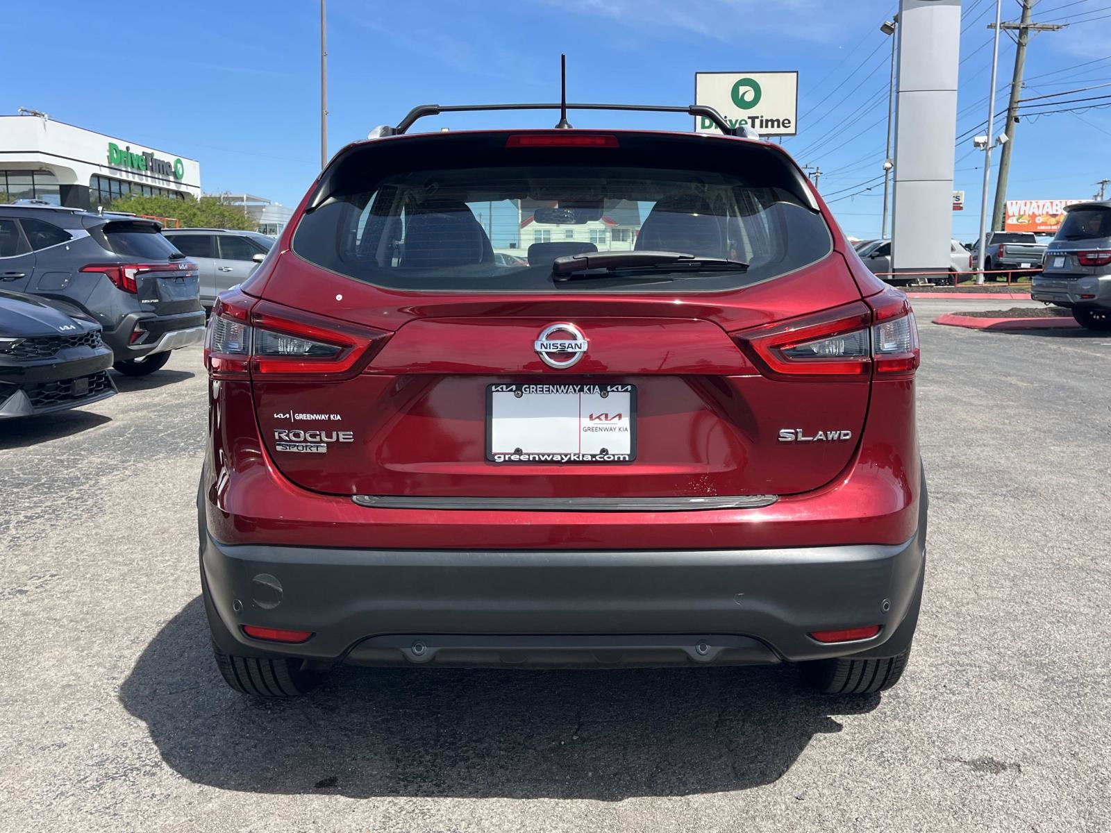 Used 2021 Nissan Rogue Sport SL image 3