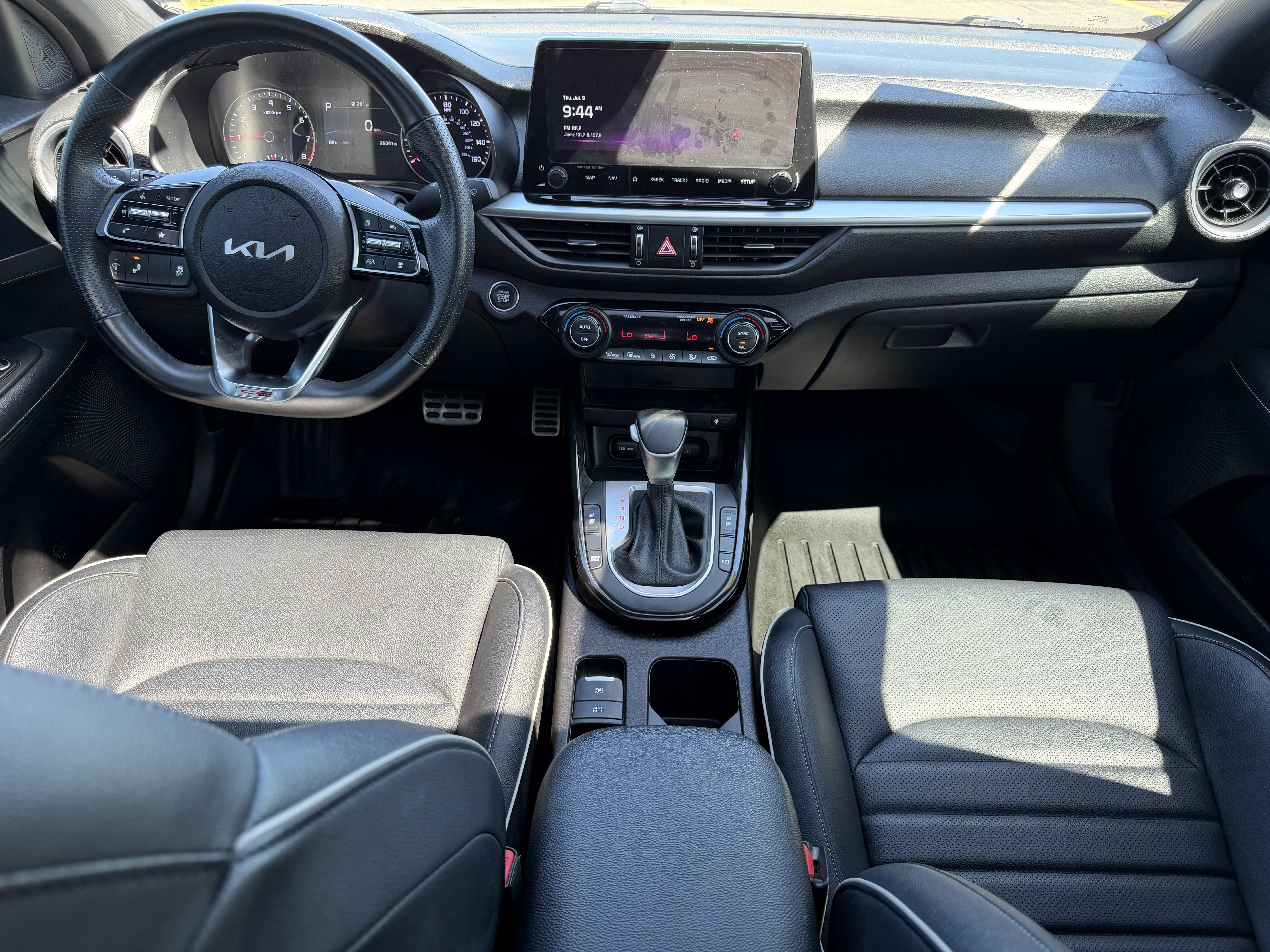 Used 2024 Kia Forte GT-Line w/ GT-Line Premium Package FWD image 9