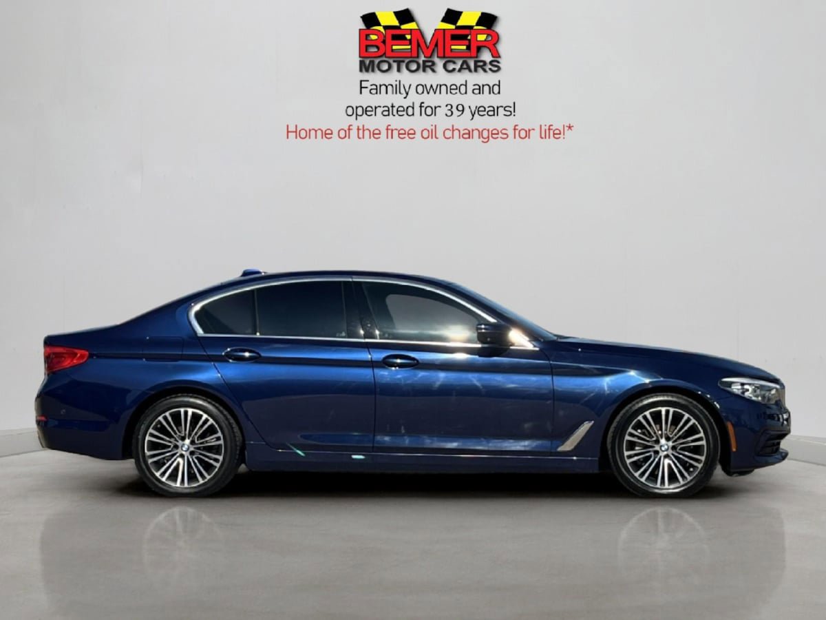 Used 2019 BMW 530i xDrive w/ Premium Package AWD/4WD image 6