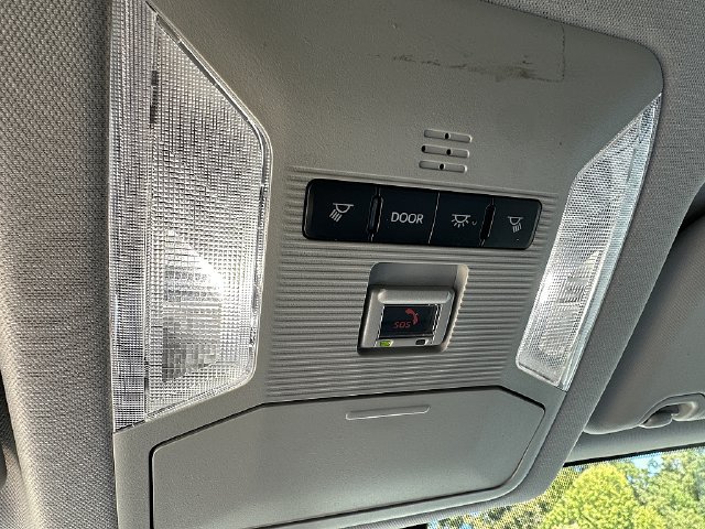 Used 2023 Toyota RAV4 LE FWD image 32