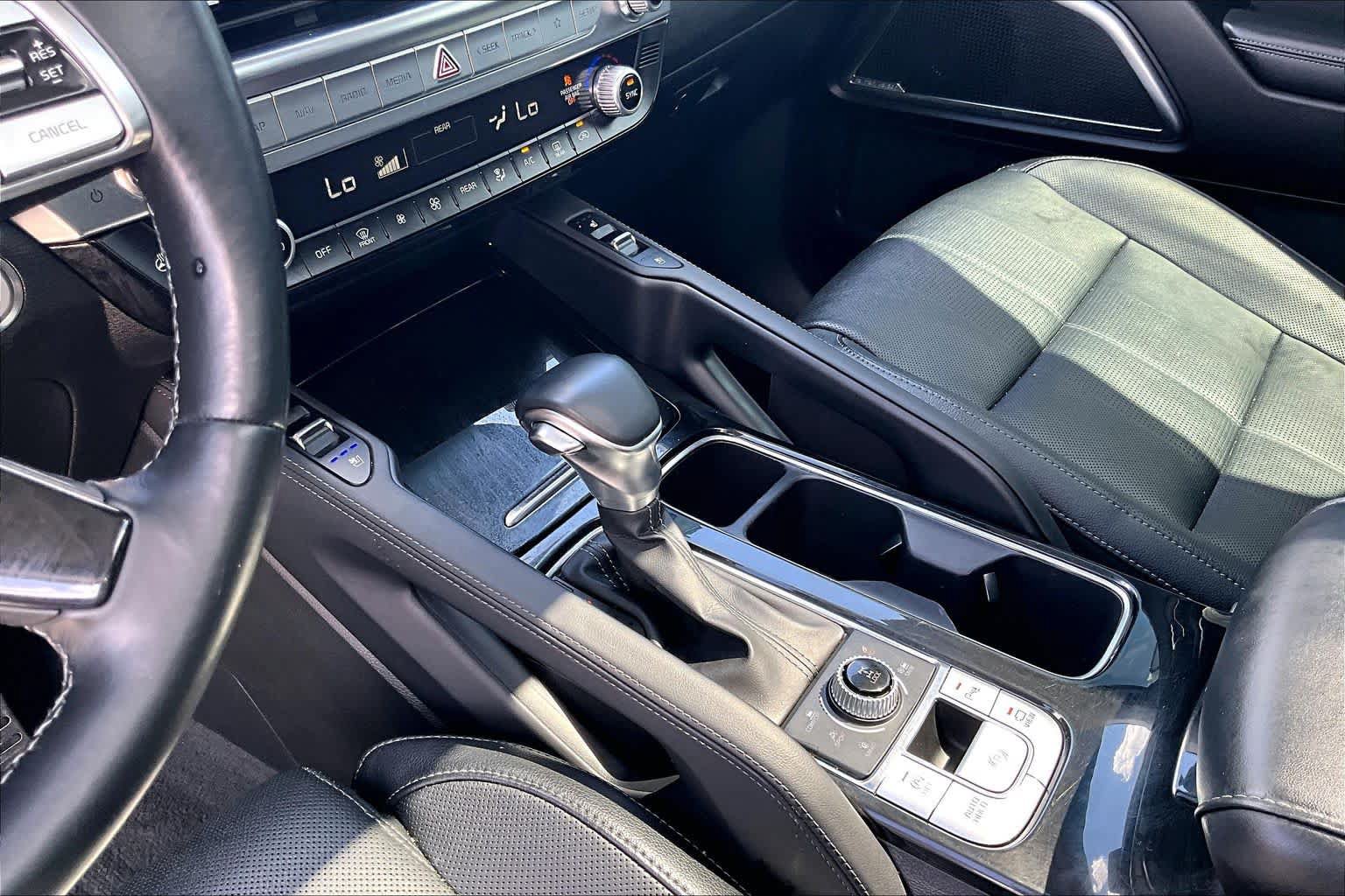 Used 2022 Kia Telluride SX w/ Nightfall Edition Package AWD/4WD image 15