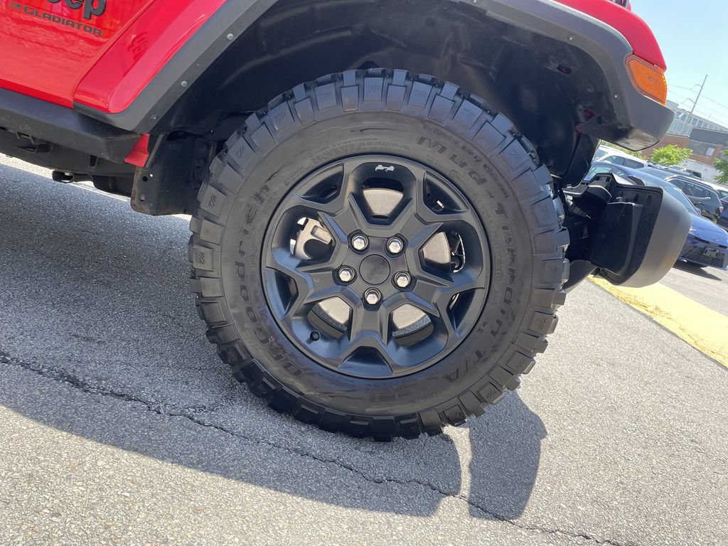 Used 2023 Jeep Gladiator Sport AWD/4WD image 11