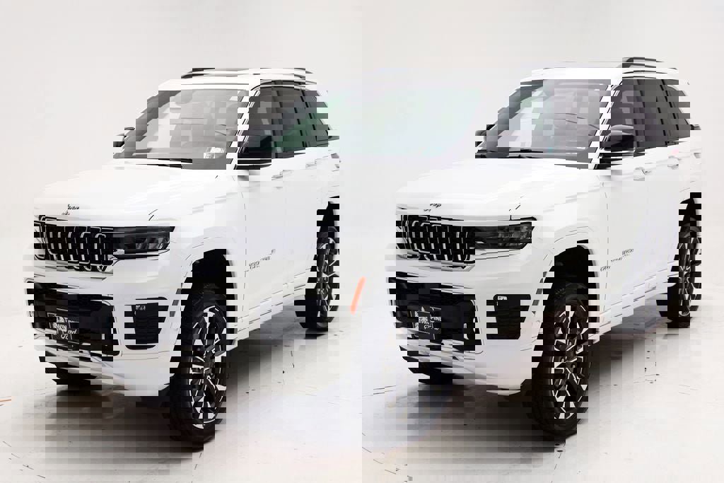 Used 2023 Jeep Grand Cherokee Overland AWD/4WD video 2