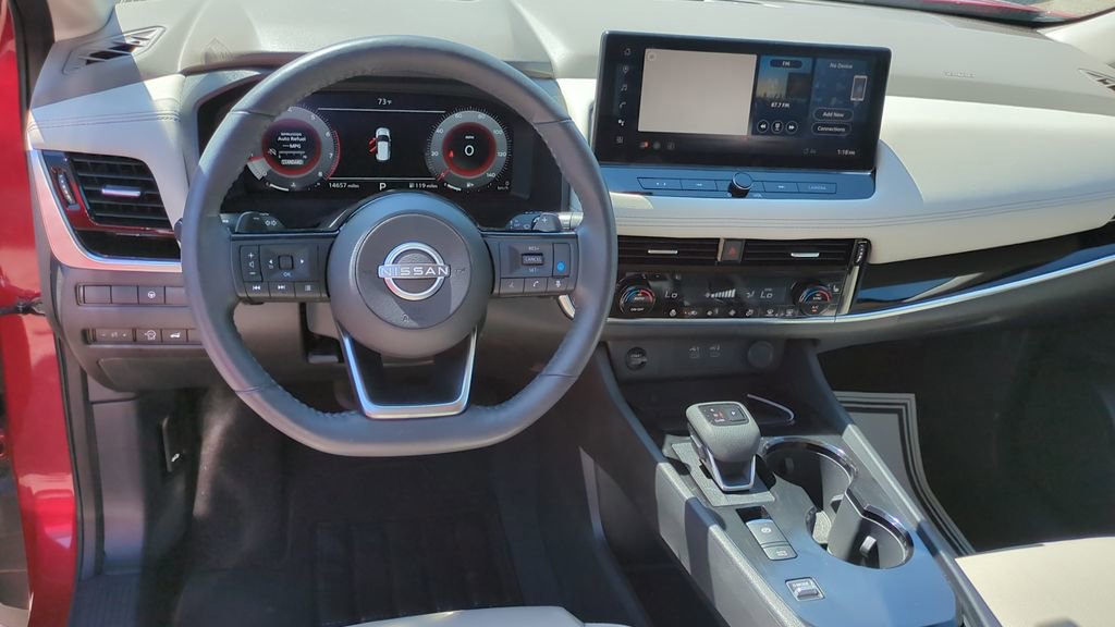 Used 2024 Nissan Rogue SL image 16