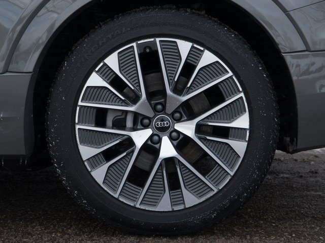 Certified 2024 Audi Q8 e-tron Premium Plus w/ Premium Plus Package image 13