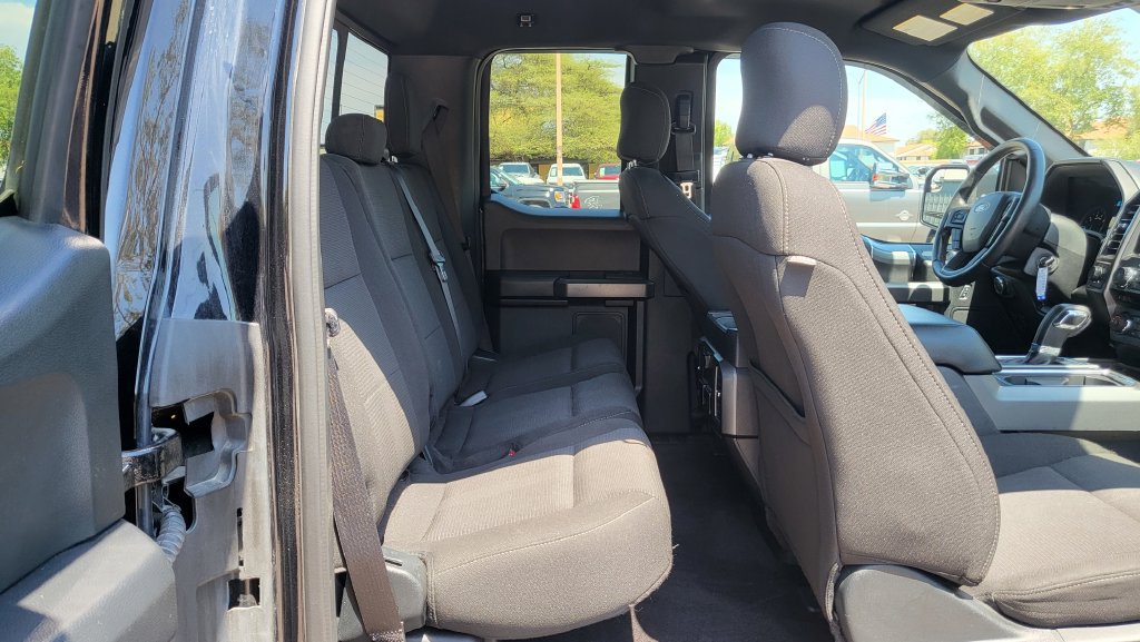 Used 2017 Ford F150 XLT w/ Equipment Group 302A Luxury AWD/4WD image 23