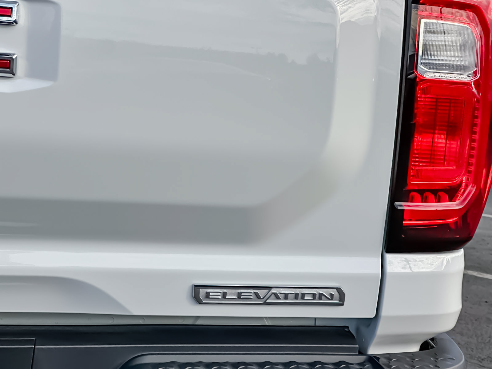 Used 2025 GMC Canyon Elevation AWD/4WD image 29