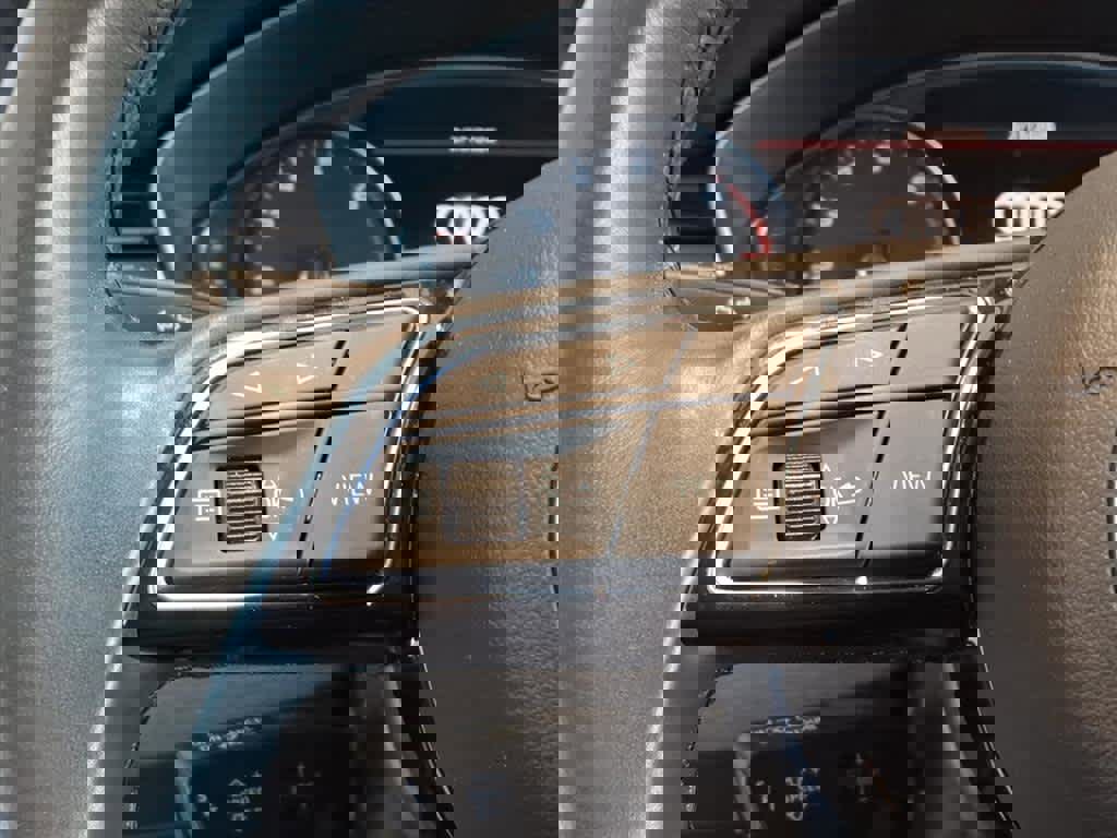 Used 2023 Audi A4 2.0T Premium w/ Convenience Package image 15