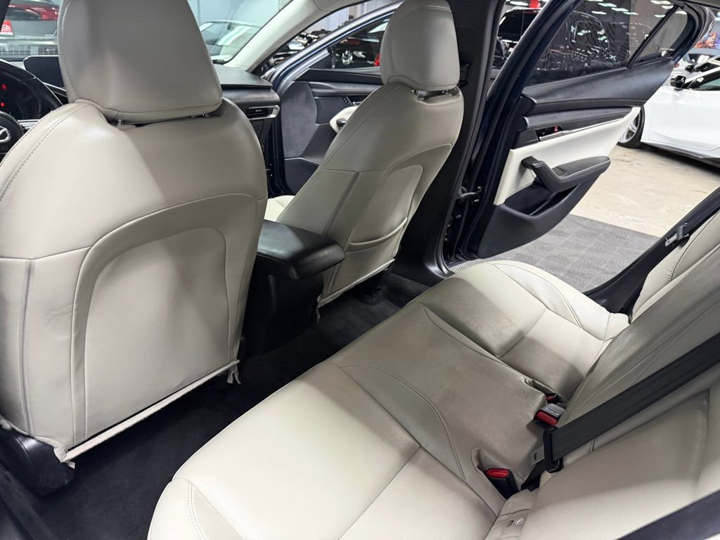 Used 2023 MAZDA MAZDA3 s FWD image 42