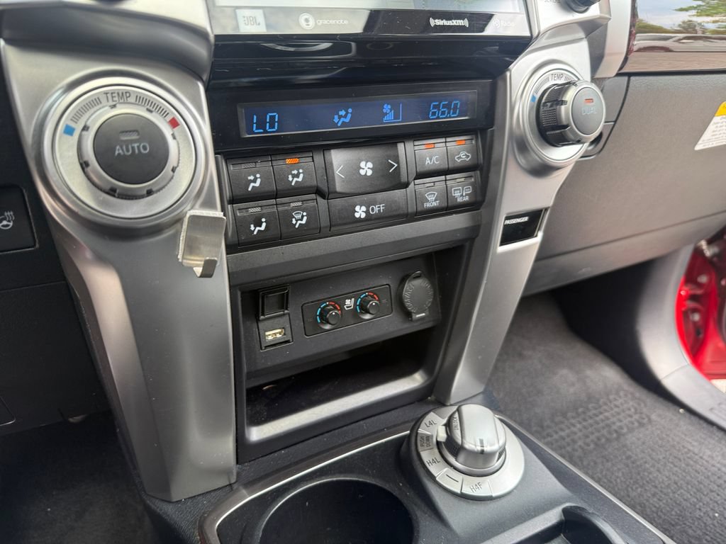 Used 2023 Toyota 4Runner Limited AWD/4WD image 18