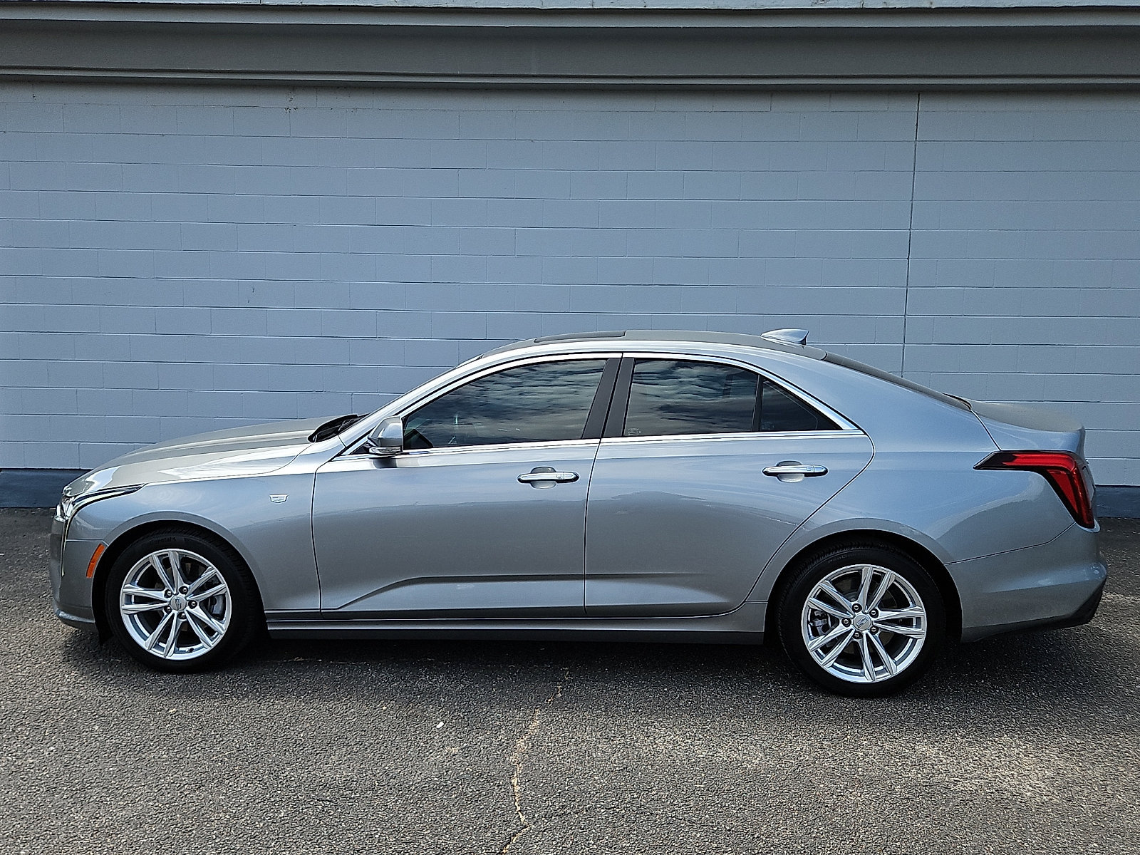 Certified 2025 Cadillac CT4 Luxury w/ Sun And Sound Package RWD image 2