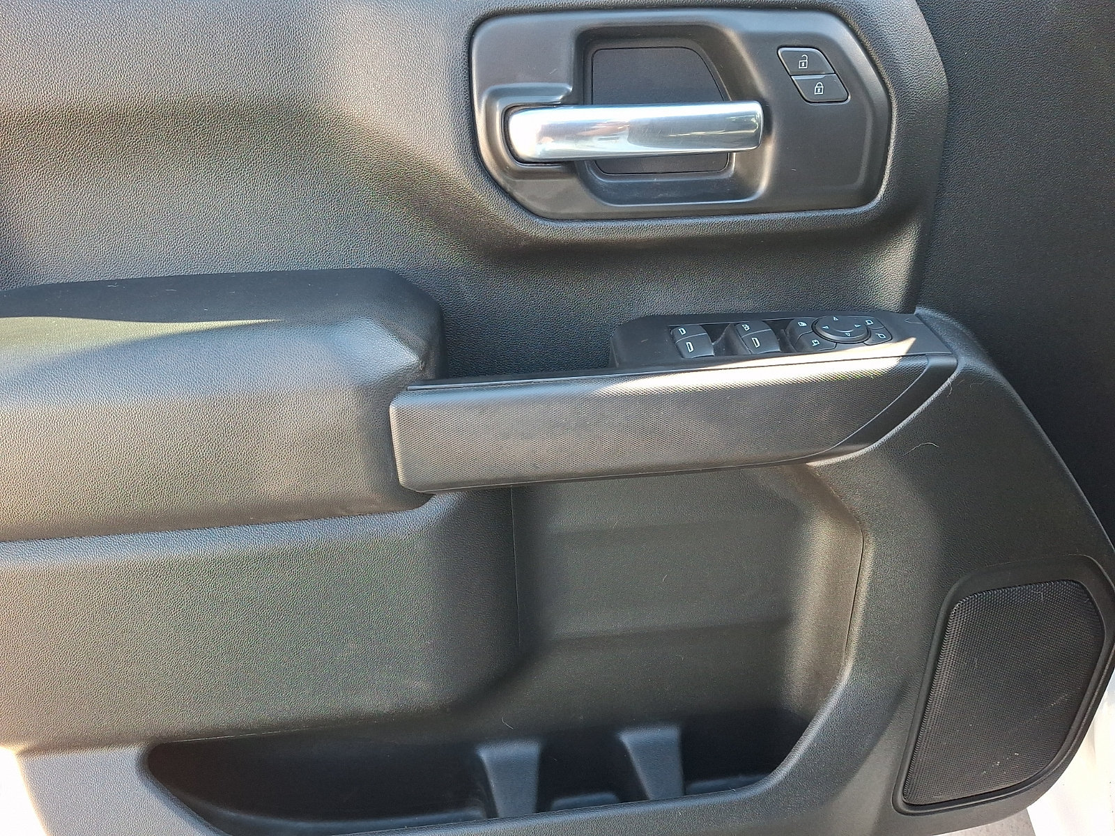 Used 2024 GMC Sierra 3500 Pro AWD/4WD image 12