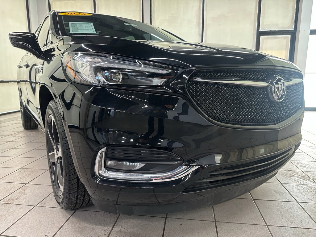 Used 2020 Buick Enclave Essence w/ Sport Touring Edition image 2