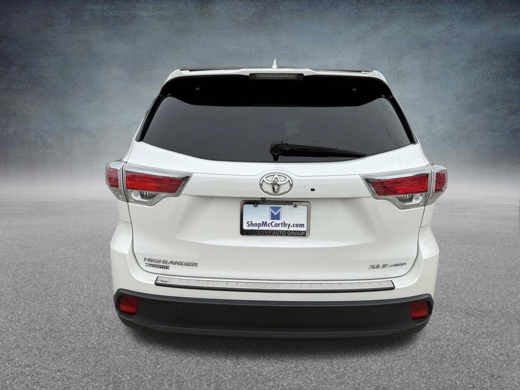 Used 2016 Toyota Highlander XLE AWD/4WD image 5