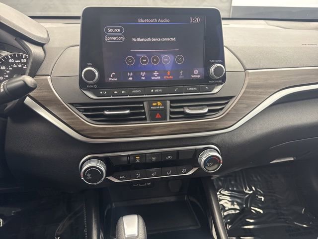 Used 2023 Nissan Altima 2.5 SV image 20