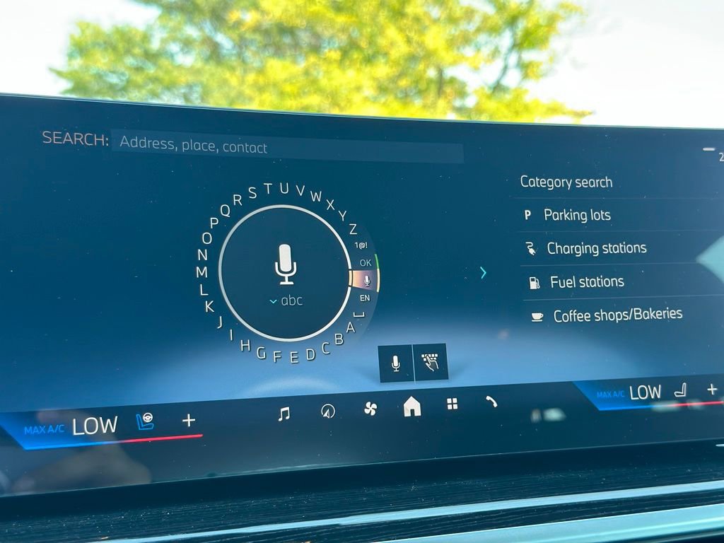 New 2026 BMW X5 xDrive40i w/ M Sport Package AWD/4WD image 43