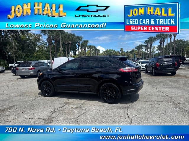 Used 2024 Ford Edge SE w/ Black Appearance Package image 6