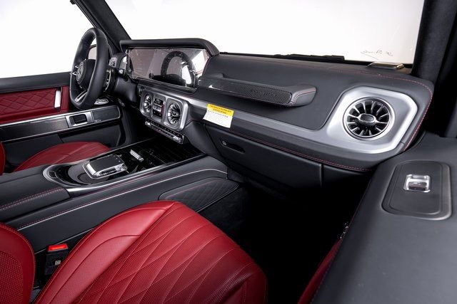 Used 2025 Mercedes-Benz G 63 AMG 4MATIC image 46