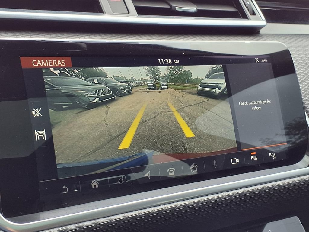 Used 2019 Land Rover Range Rover Velar R-Dynamic SE AWD/4WD image 21