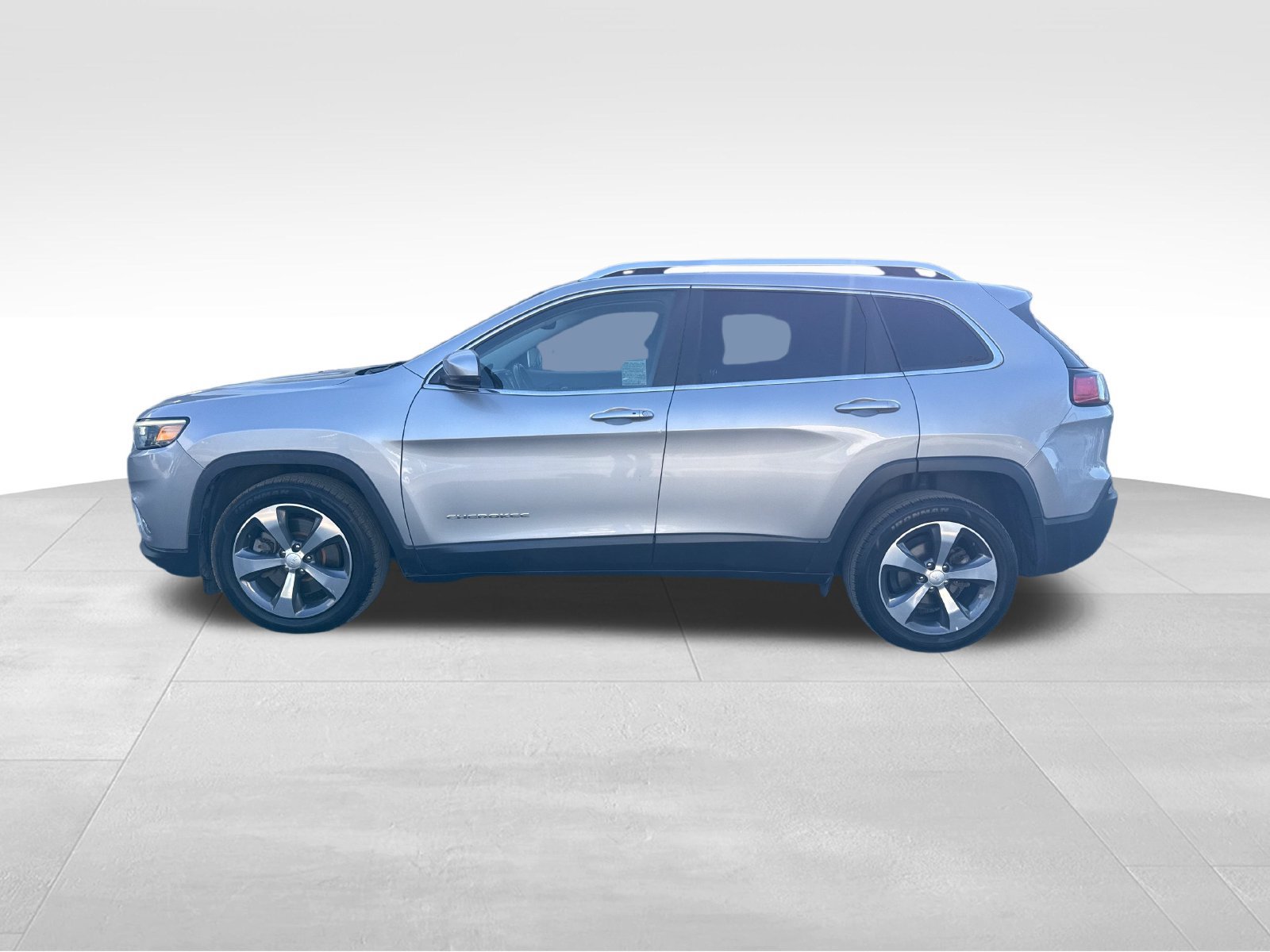 Used 2020 Jeep Cherokee Limited FWD image 2