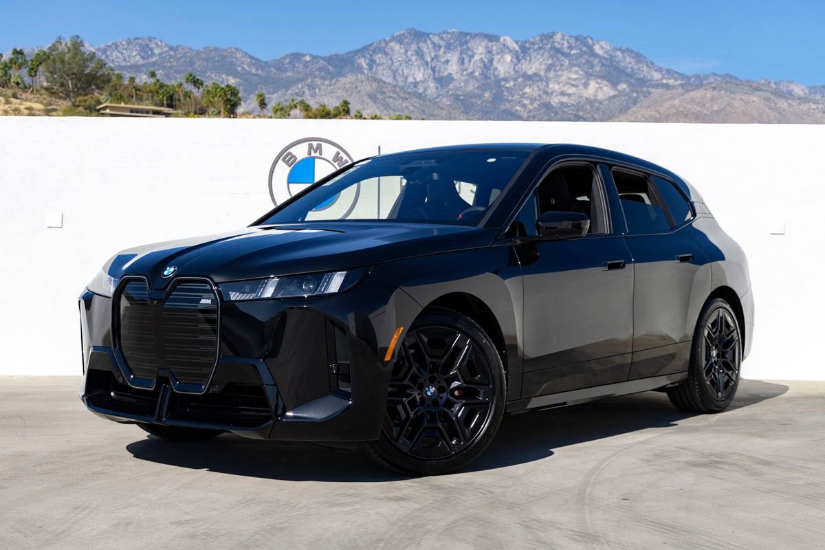 New 2026 BMW iX M70 image 8