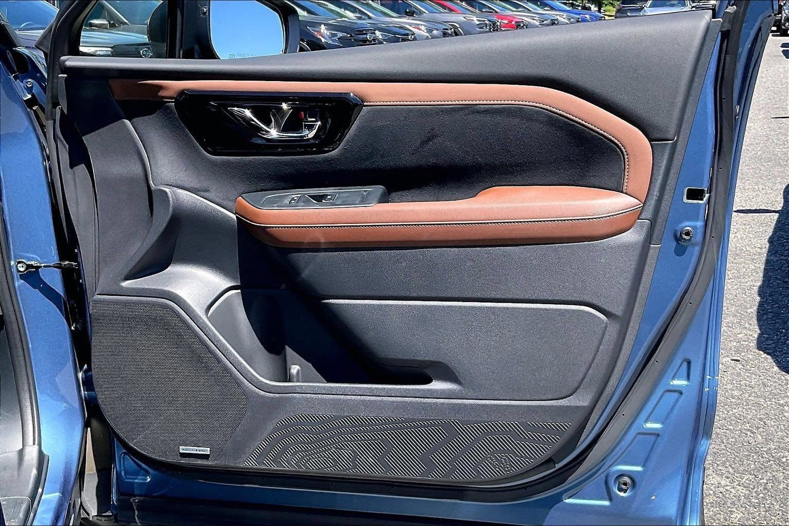 Certified 2025 Subaru Forester Touring AWD/4WD image 24