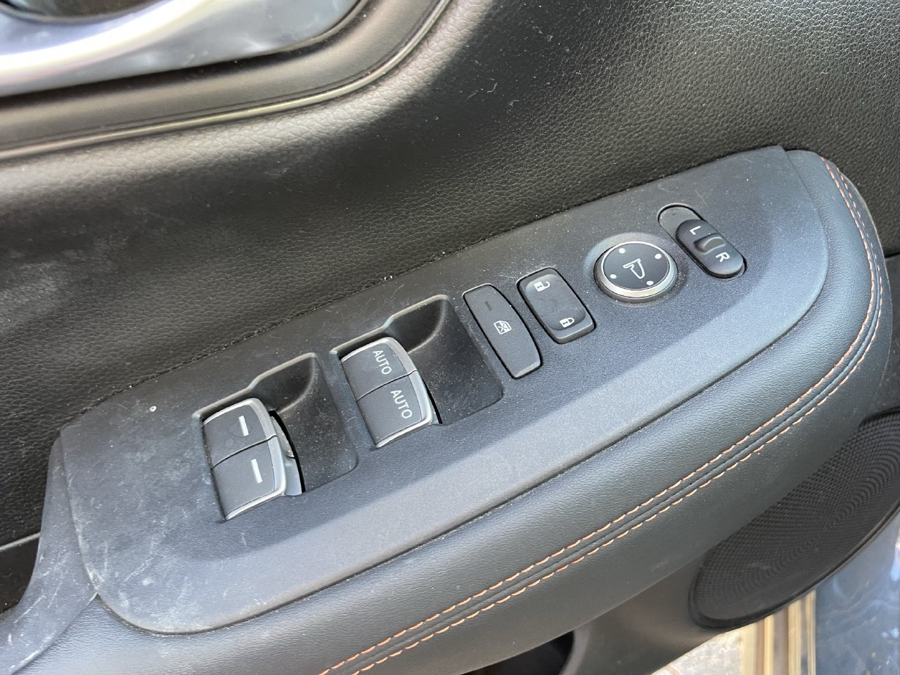 Used 2024 Honda HR-V Sport image 11