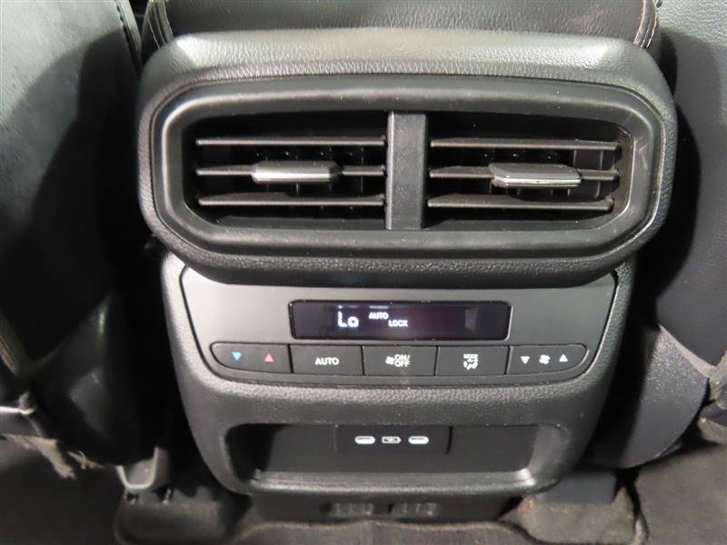 Used 2024 Honda Pilot Touring image 34