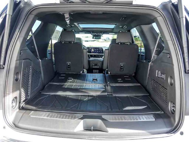 New 2027 Chevrolet Tahoe Premier w/ Sun And Tow Package AWD/4WD image 9