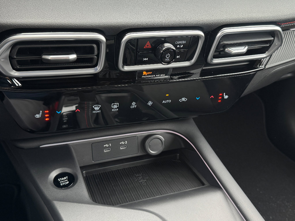 New 2026 Nissan Sentra SR w/ Floor Mat Package FWD image 19