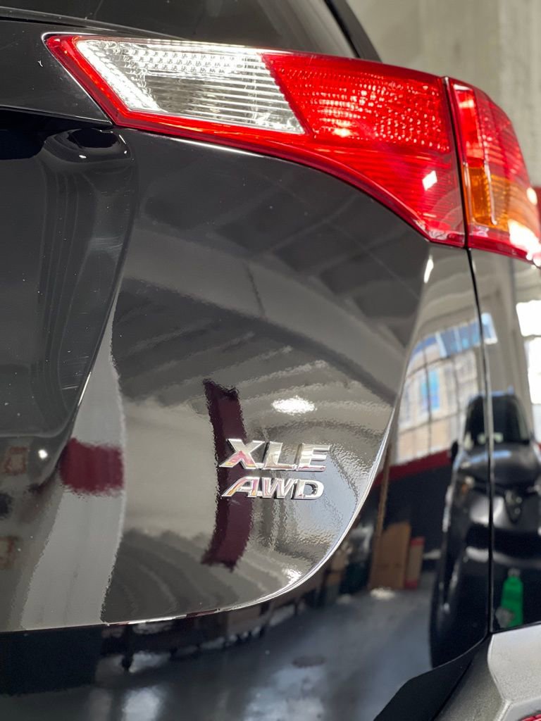 Used 2015 Toyota RAV4 XLE image 10