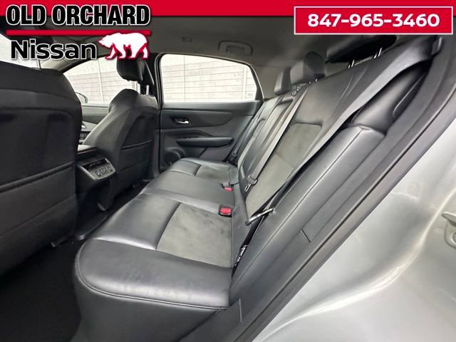 Used 2023 Nissan Ariya AWD image 14