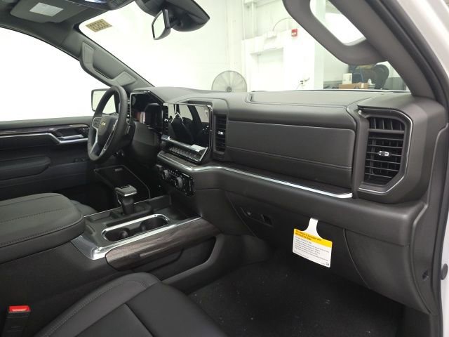 New 2026 Chevrolet Silverado 1500 LTZ w/ LTZ Premium Package image 30