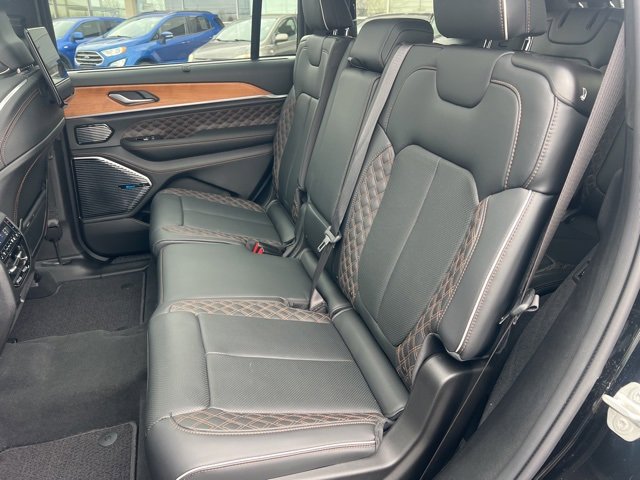 Used 2024 Jeep Grand Cherokee L Summit image 36