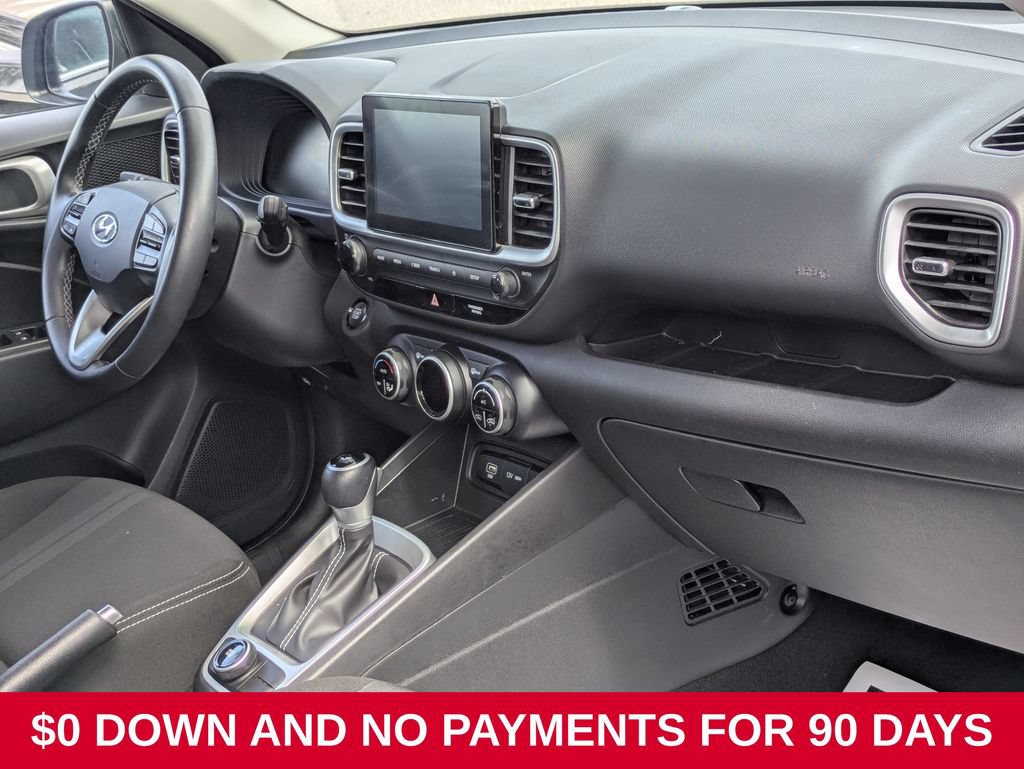 Used 2025 Hyundai Venue SEL FWD image 31