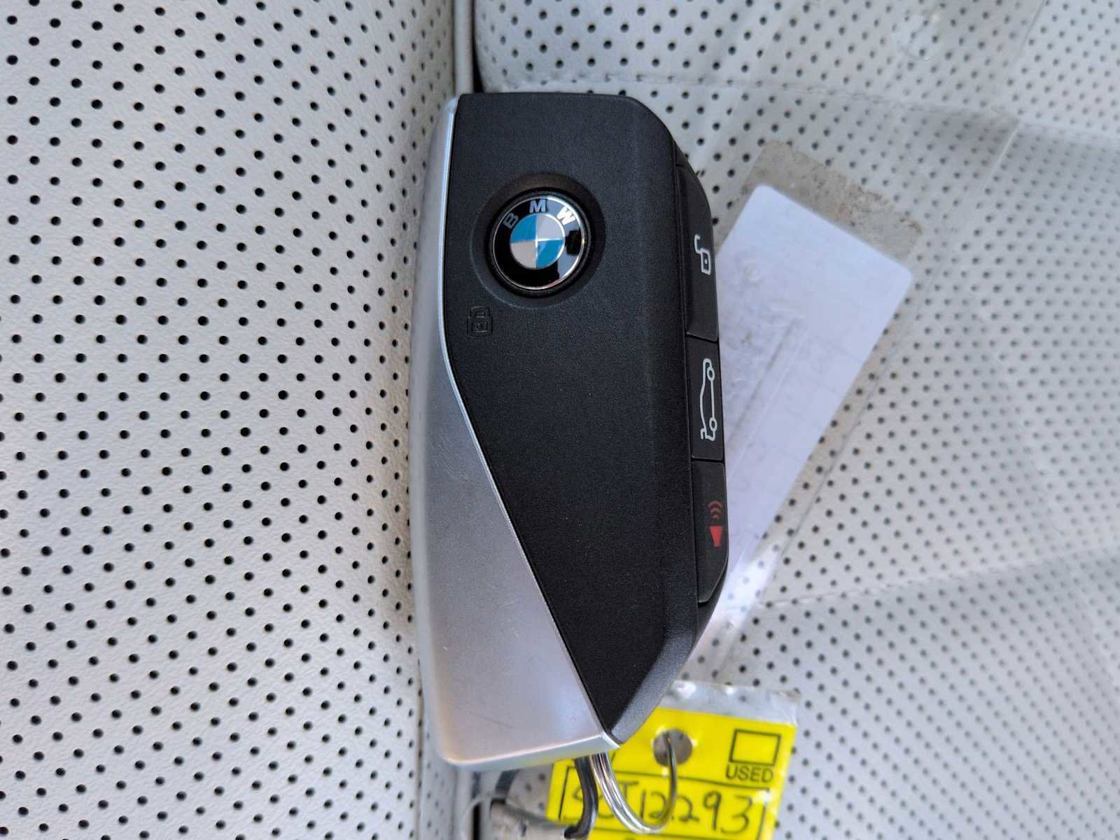 Used 2025 BMW i5 xDrive40 w/ Premium Package image 37