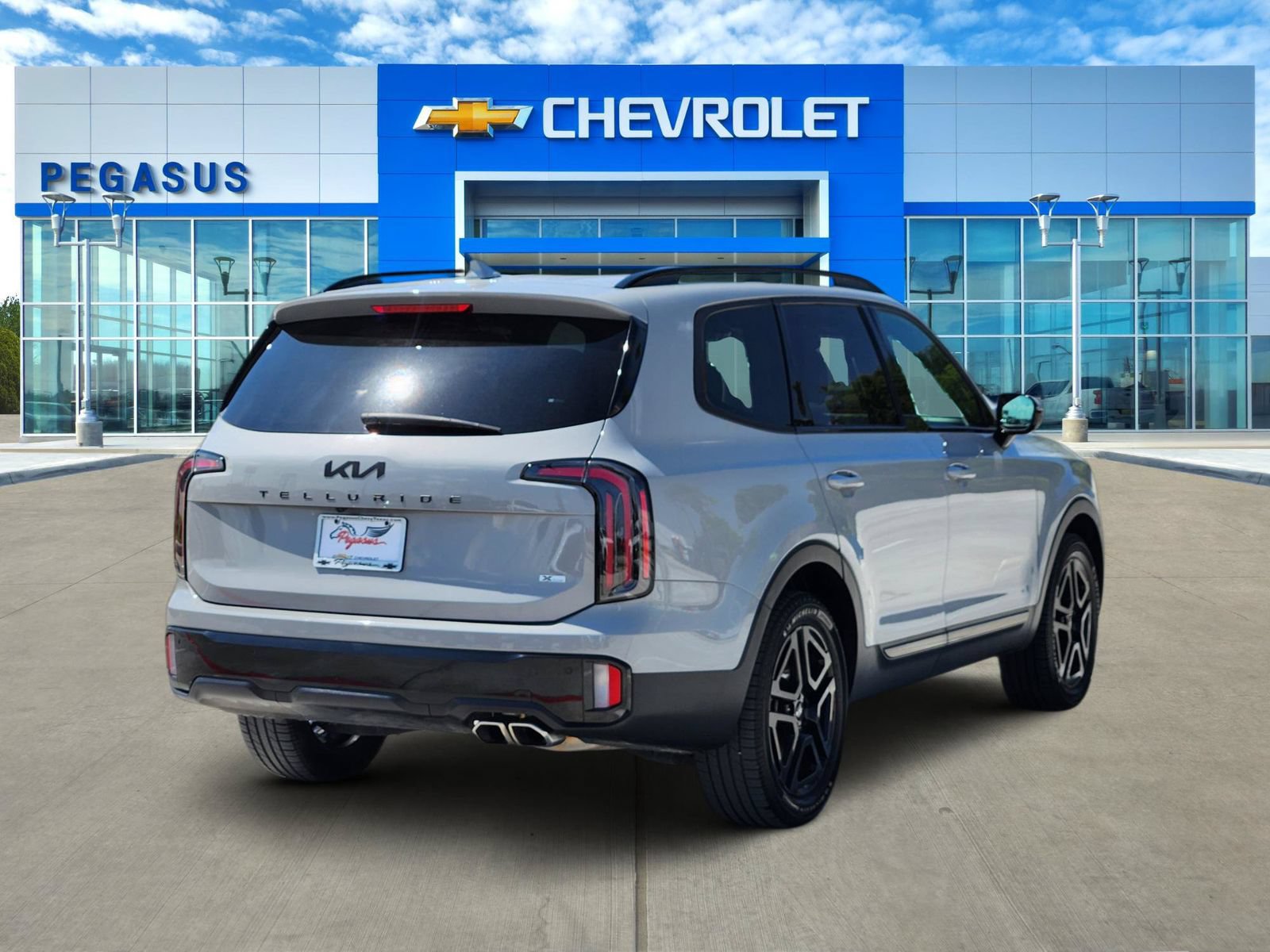 Used 2024 Kia Telluride SX X-Line AWD/4WD image 5