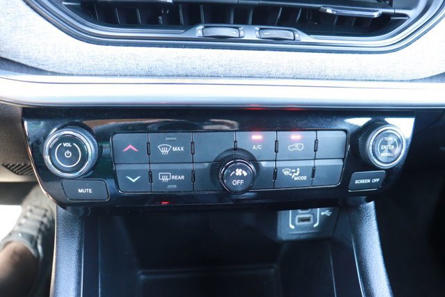 Used 2023 Jeep Compass Sport image 15