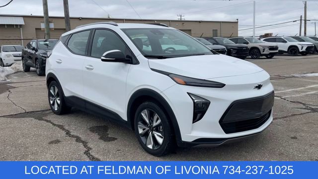 Certified 2023 Chevrolet Bolt EUV LT w/ Convenience Package image 2