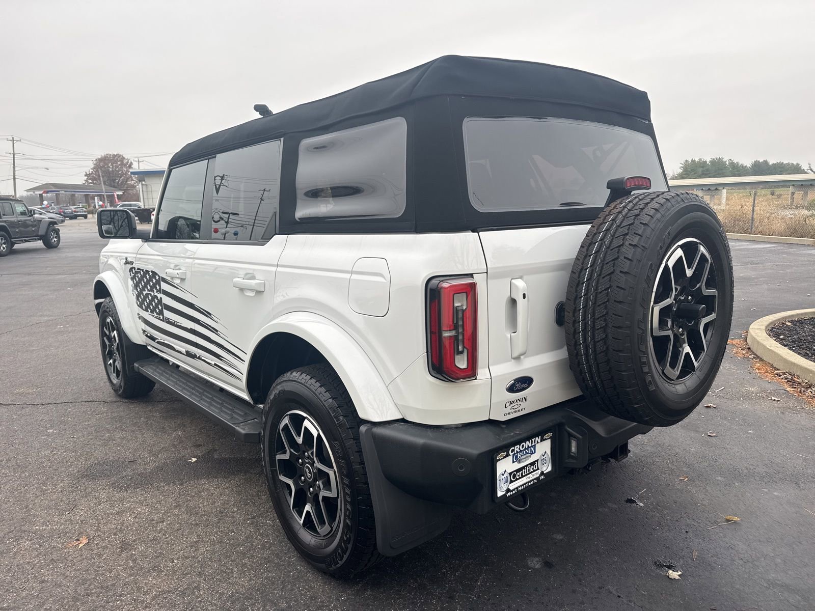 Used 2023 Ford Bronco Outer Banks image 9